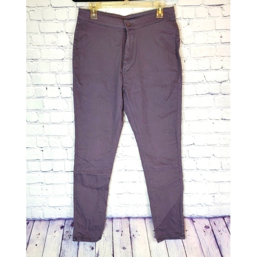 GREY Stretchy Denim Pants in Size Large Casual.